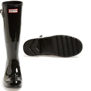 HOST PICK *** Hunters Gloss rain boot